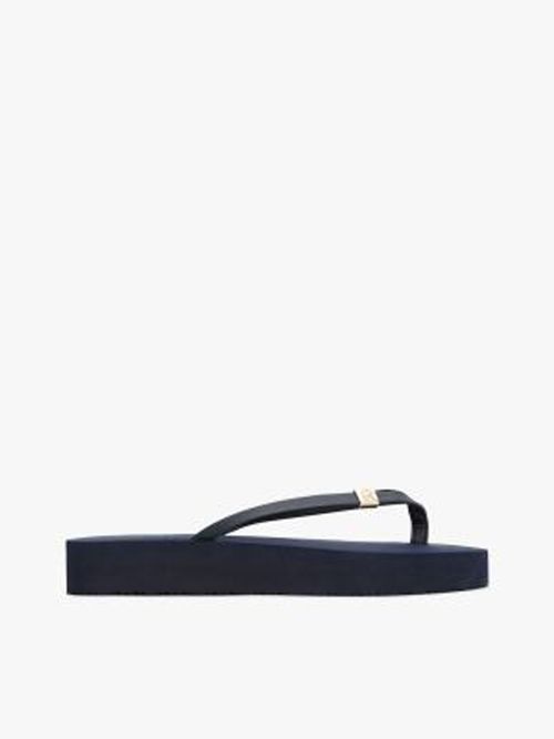 Sandalias-de-playa-con-logo