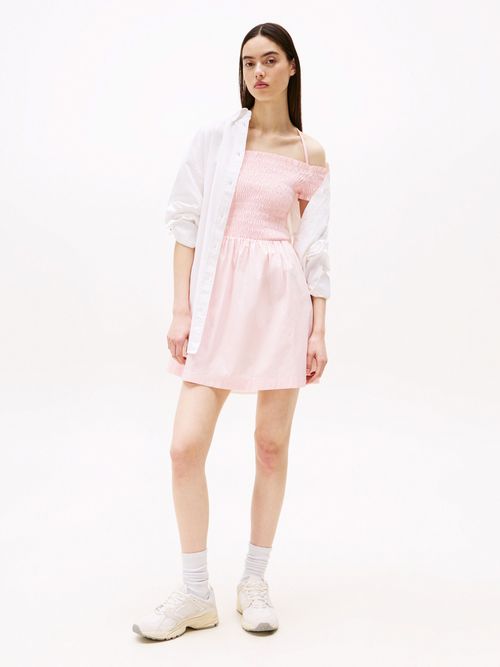 Vestido-corto-evase-de-cuello-halter
