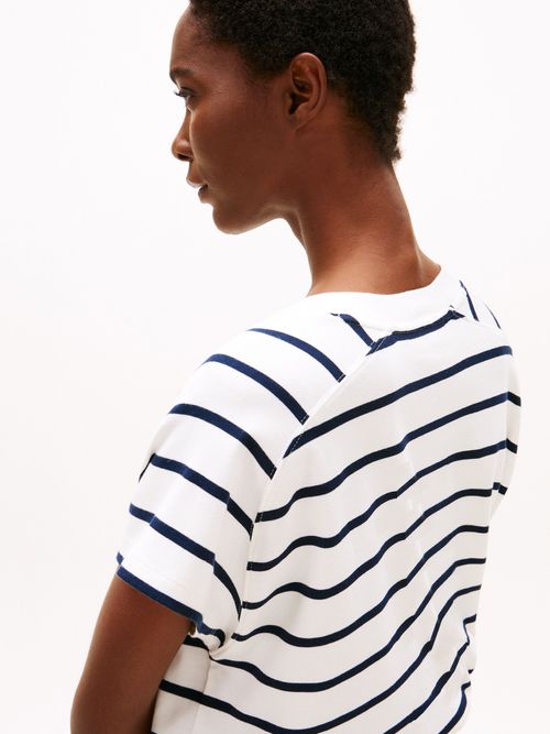 Camiseta-de-corte-relaxed-con-diseño-de-rayas