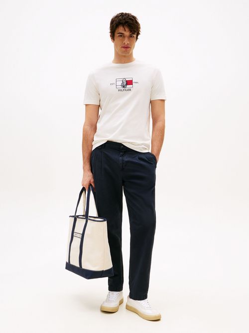 Camiseta-de-cuello-redondo-con-logo-estampado