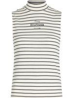 Camiseta-sin-mangas-de-cuello-alto-