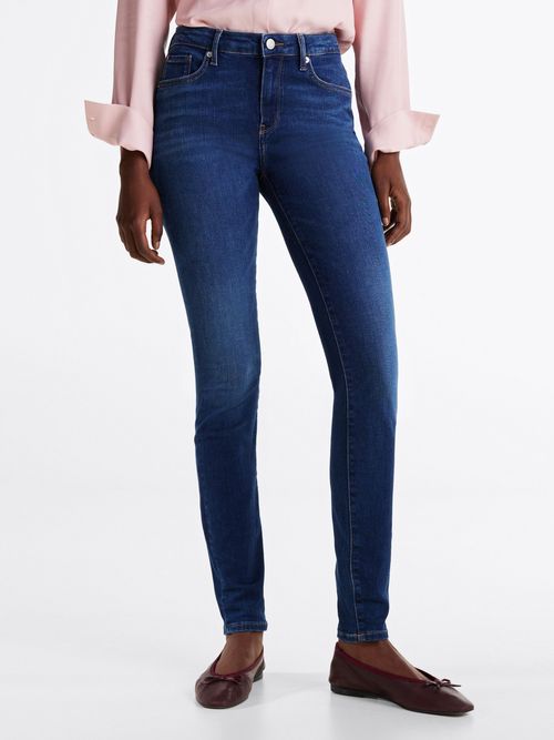 Jeans-Como-ceñidos-de-talle-medio