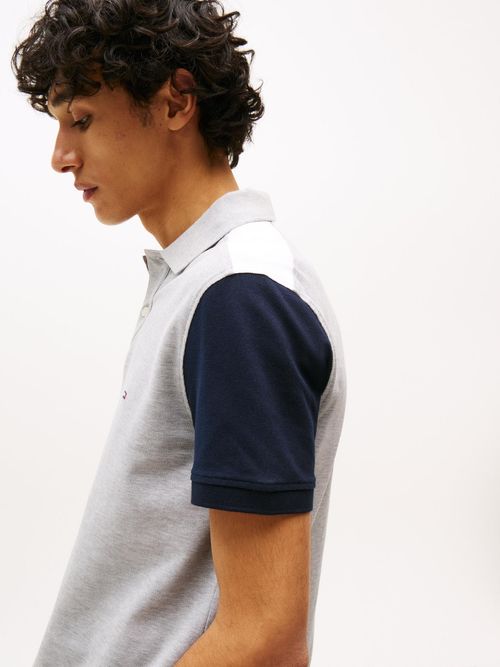 Polo-de-corte-regular-con-logo