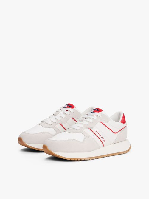 Zapatillas-de-running-en-ante-ligero