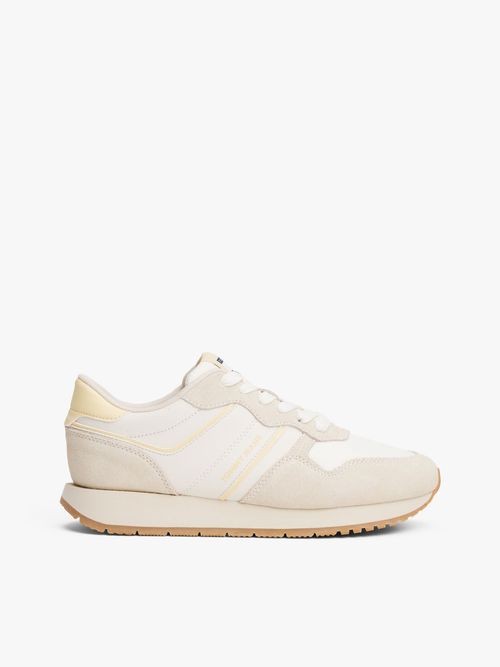 Zapatillas-de-running-en-ante-ligero