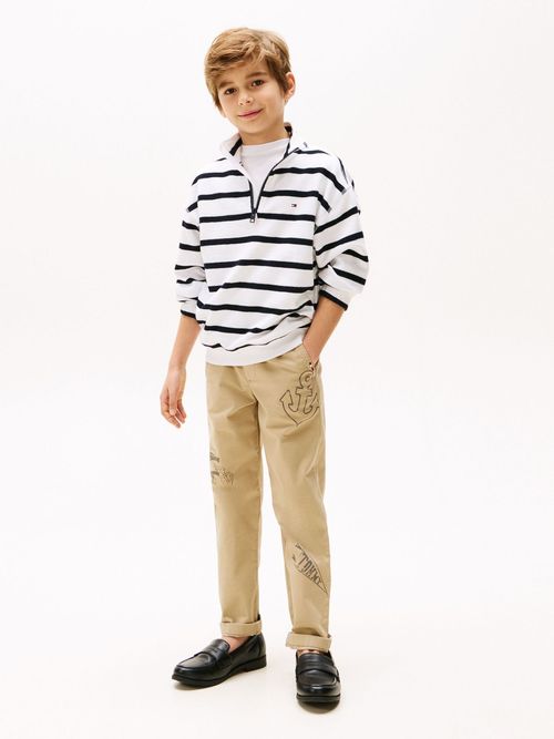 Pantalon-chino-con-estampado