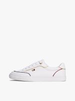 Zapatillas-cupsole-con-insignia-metalica