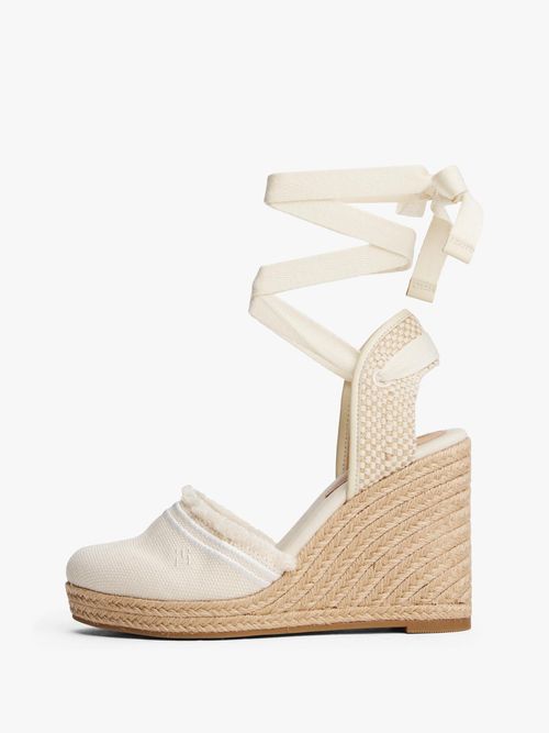 Alpargatas-de-cuña-en-lona-con-flecos