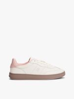 Zapatillas-con-monograma-TH