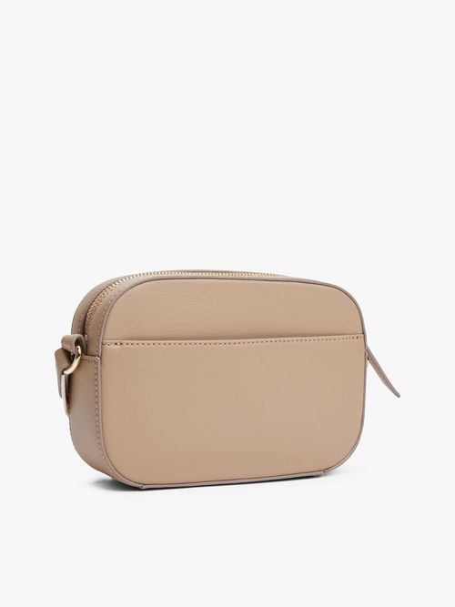 Bolso-cruzado-con-logo