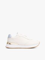 Zapatillas-de-cuero-con-ribete-dorado