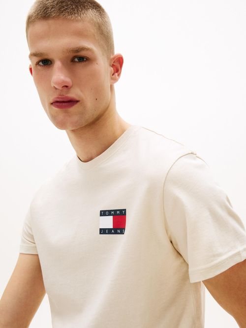 Camiseta-de-corte-slim-con-logo