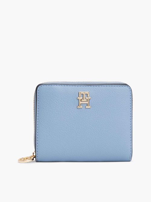 Billetera-con-insignia-del-monograma-TH