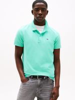 Polo-de-corte-slim-con-parche-con-logo