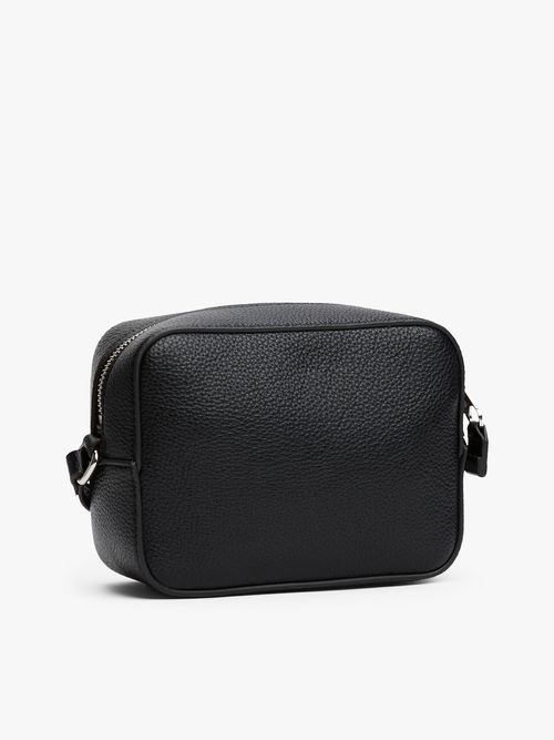 Bolso-cruzado-con-insignia-tonal