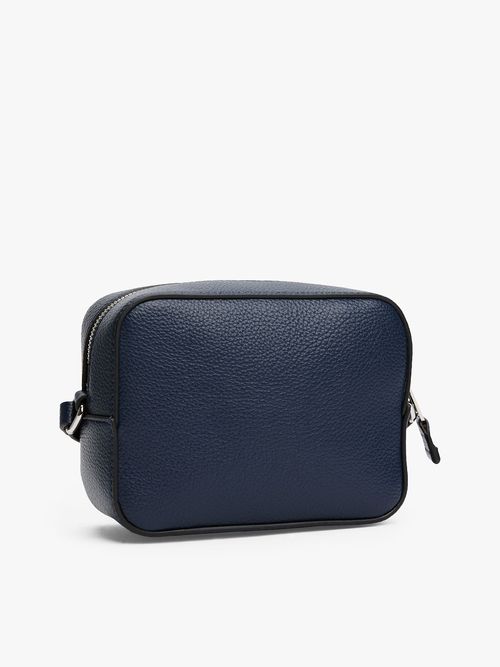 Bolso-cruzado-con-insignia-tonal