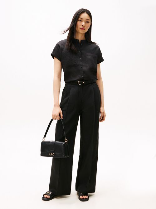 Blusa-amplia-de-manga-corta-en-lino