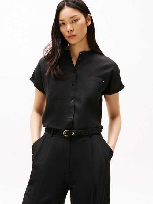Blusa-amplia-de-manga-corta-en-lino