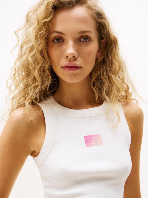 Camiseta-sin-mangas-acanalada-de-corte-slim