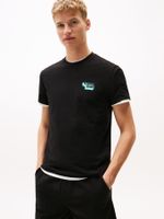 Camiseta-slim-con-logo-3D