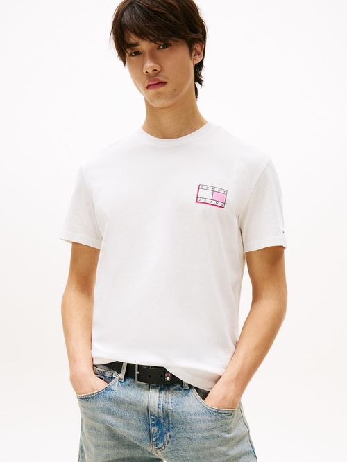 Camiseta-slim-con-logo-tonal