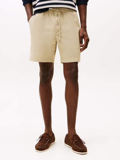 Pantalon-corto-regular-con-tacto-de-papel
