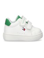 Zapatillas-bajas-con-cierre-velcro-
