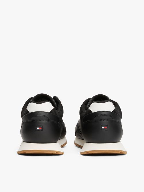Zapatillas-con-suela-de-tacos-y-cuero