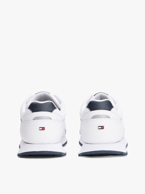 Zapatillas-con-suela-de-tacos-y-cuero