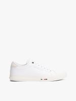 Zapatillas-de-cuero-con-logo-distintivo