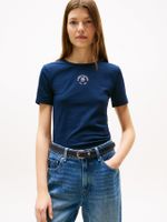 Camiseta-slim-con-logo-estampado-