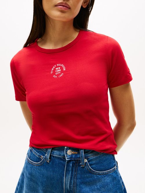 Camiseta-slim-con-logo-estampado-