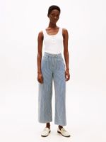 Jeans-de-pernera-ancha-y-talle-alto-con-rayas
