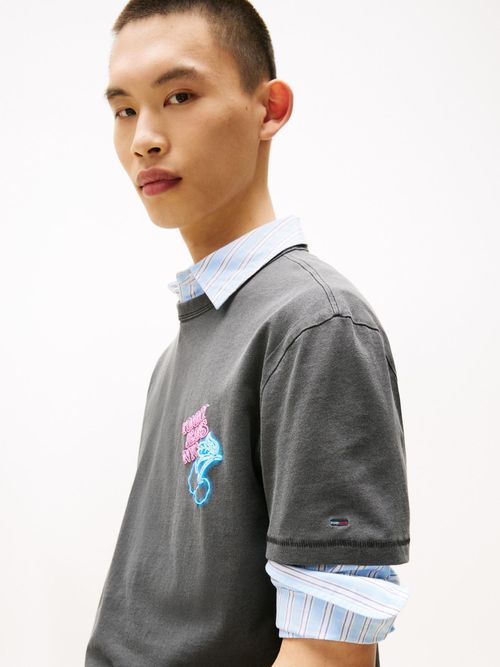 Camiseta-de-cuello-redondo-con-estampado