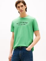 Camiseta-con-logo-estampado