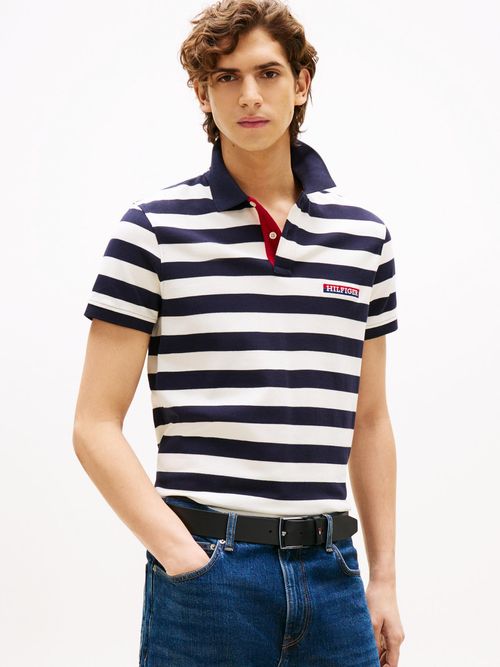 Polo-de-corte-regular-con-diseño-de-rayas