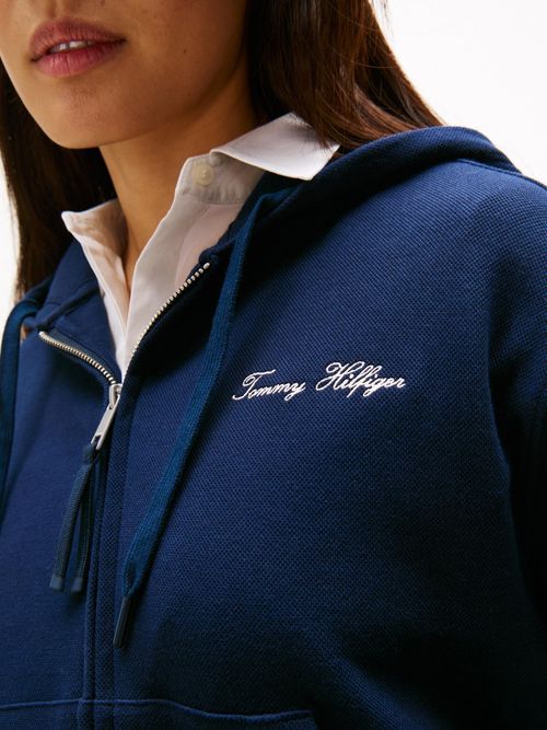 Sudadera-con-capucha-y-cremallera