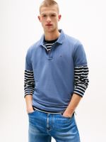 Polo-de-corte-slim-con-parche-con-logo