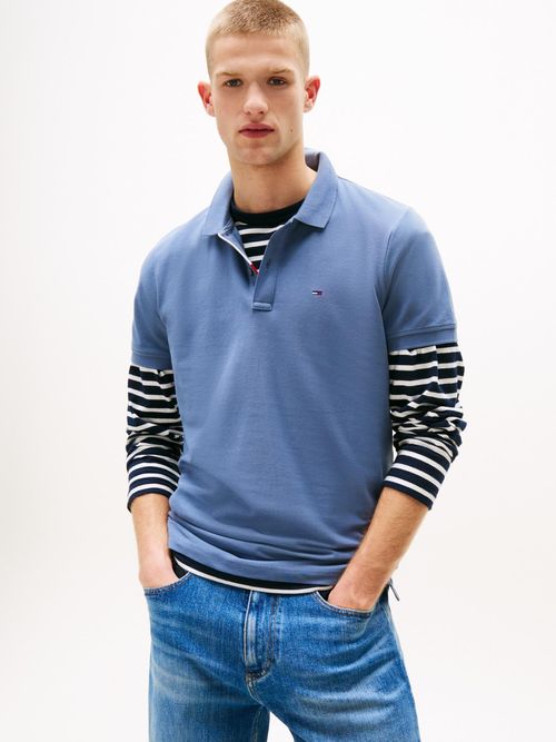 Polo-de-corte-slim-con-parche-con-logo