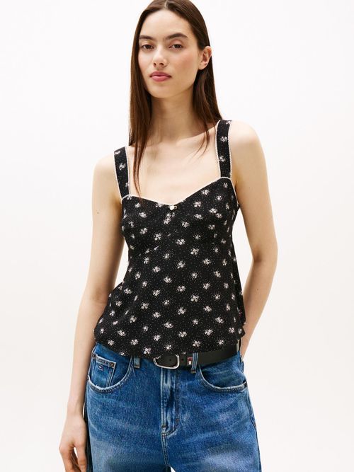 Blusa-sin-mangas-con-ribetes