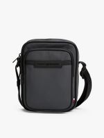 Bolso-reporter-con-logo-metalico