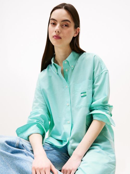 Camisa-de-algodon-Oxford-con-corte-oversize
