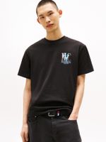 Camiseta-amplia-con-grafico-trasero