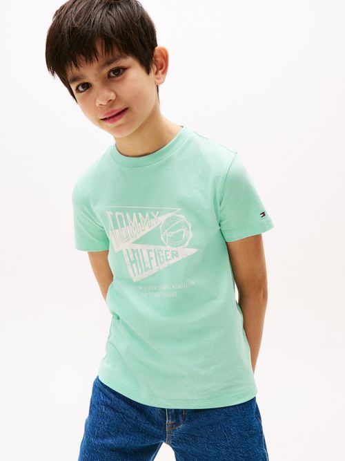 Camiseta-con-estampado-grafico-