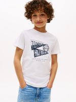 Camiseta-con-estampado-grafico-