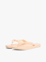 Chancletas-con-logo-texturizado