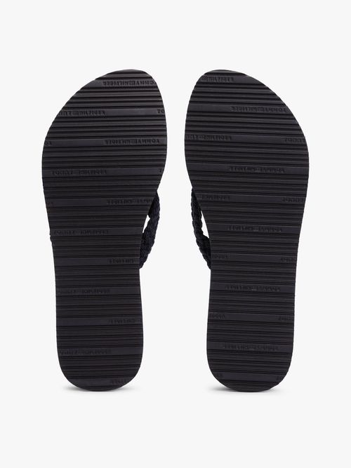 Chancletas-de-cuña-con-monograma-TH