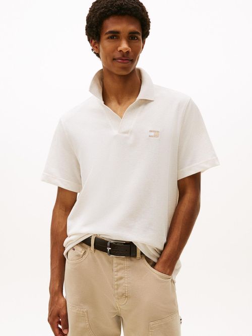 Polo-con-cuello-marinero-y-parche