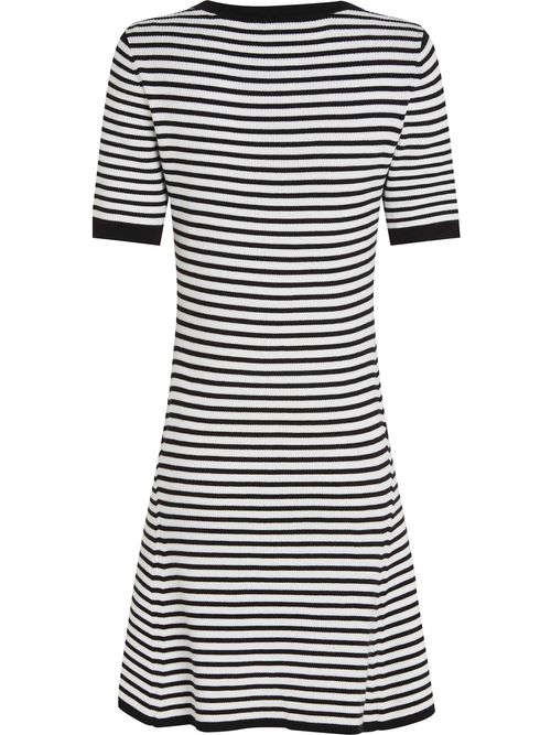 Vestido-de-rayas-con-logo