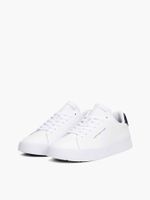 Zapatillas-de-tenis-con-acabado-granulado